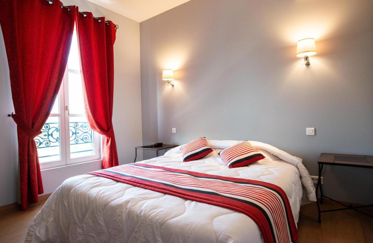 Logis Hotel De La Tour Либорн Екстериор снимка