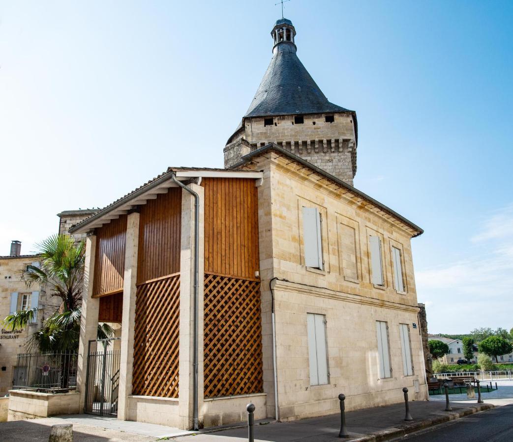 Logis Hotel De La Tour Либорн Екстериор снимка