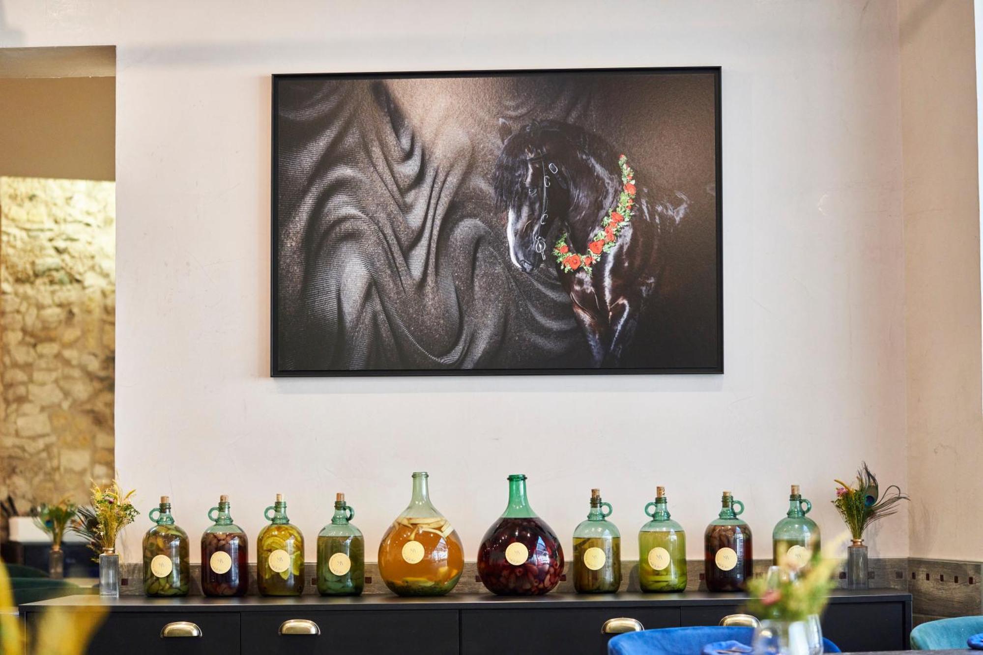 Logis Hotel De La Tour Либорн Екстериор снимка